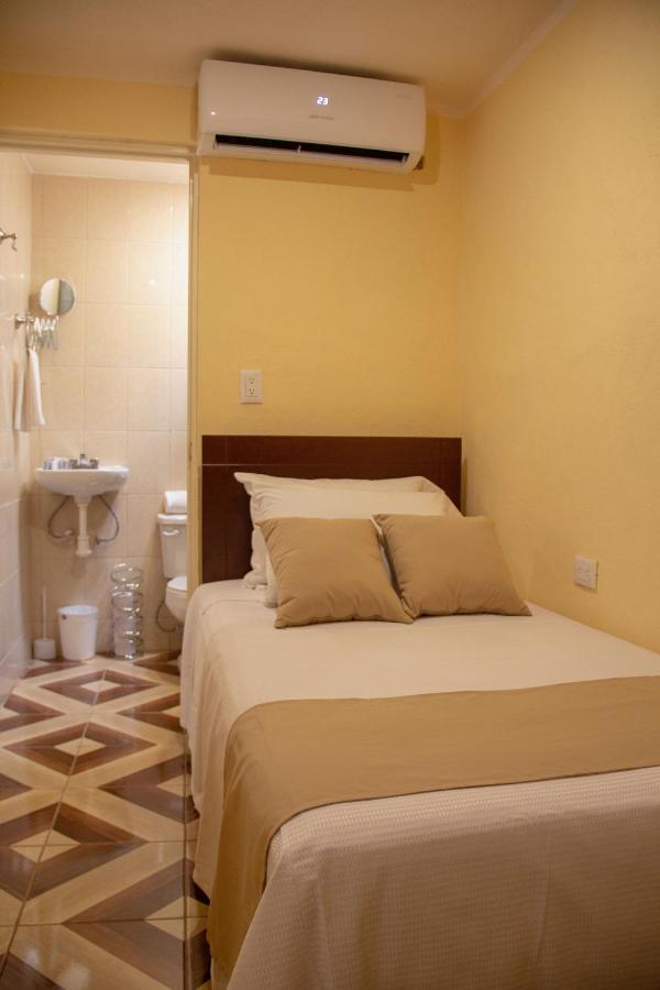Villa Casa 3 Torres En El Barrio Santiago, Centro. à Mérida Extérieur photo