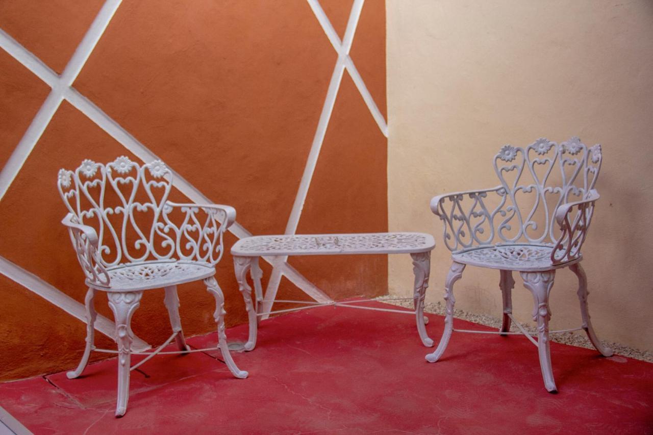 Villa Casa 3 Torres En El Barrio Santiago, Centro. à Mérida Extérieur photo